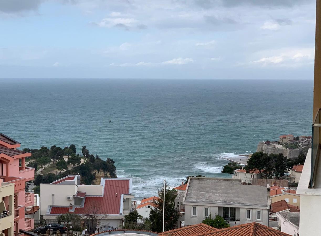 Art'S Apartment Mit Pool Ulcinj Pinjes エクステリア 写真