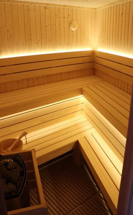 Art'S Apartment Mit Pool Ulcinj Pinjes エクステリア 写真